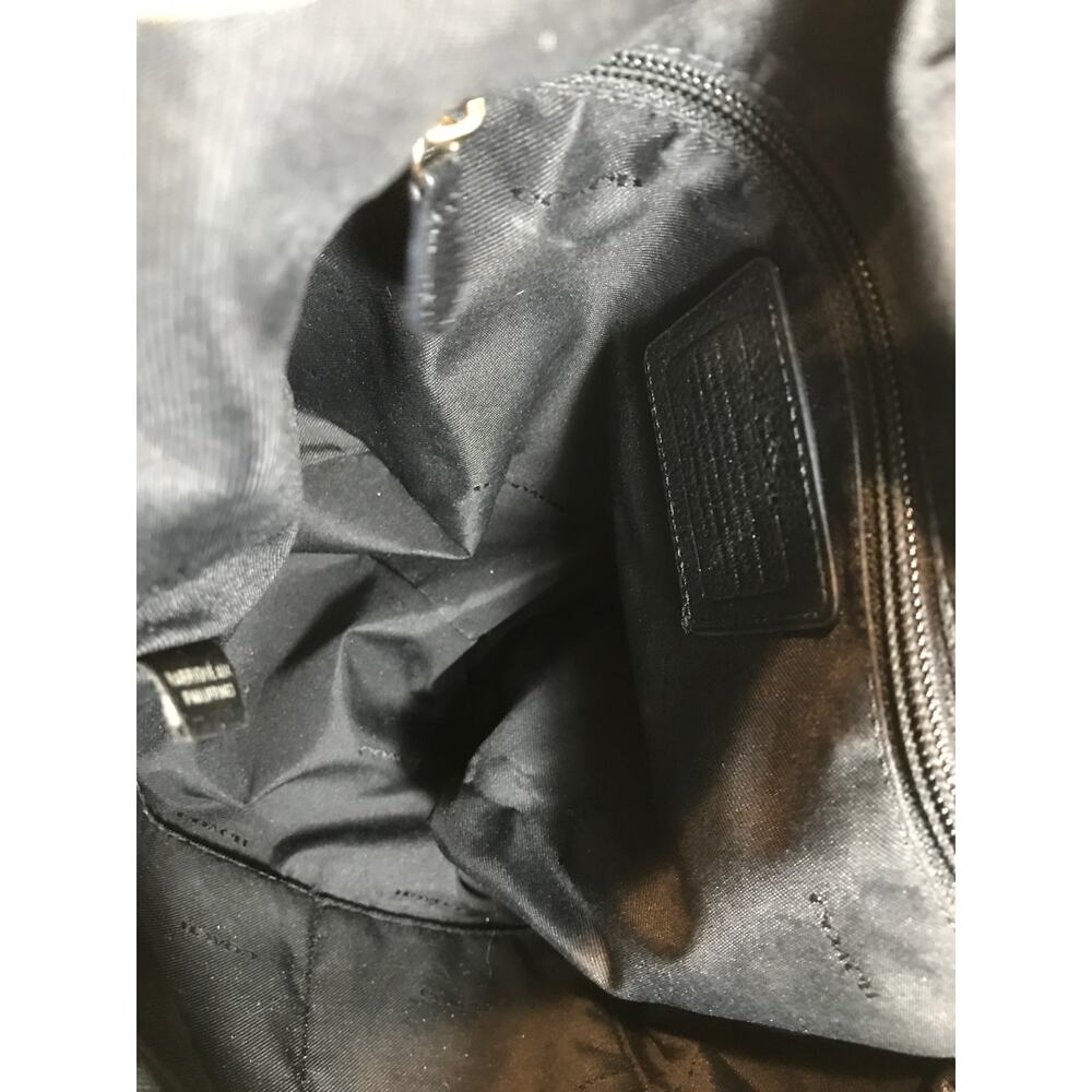 Coach Hobo Shoulder Bag in Black Pebbled Leather EUC - Picture 7 of 9